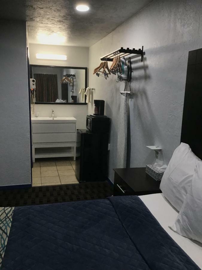 Budget Inn&Suites Oklahoma Stadt Exterior foto